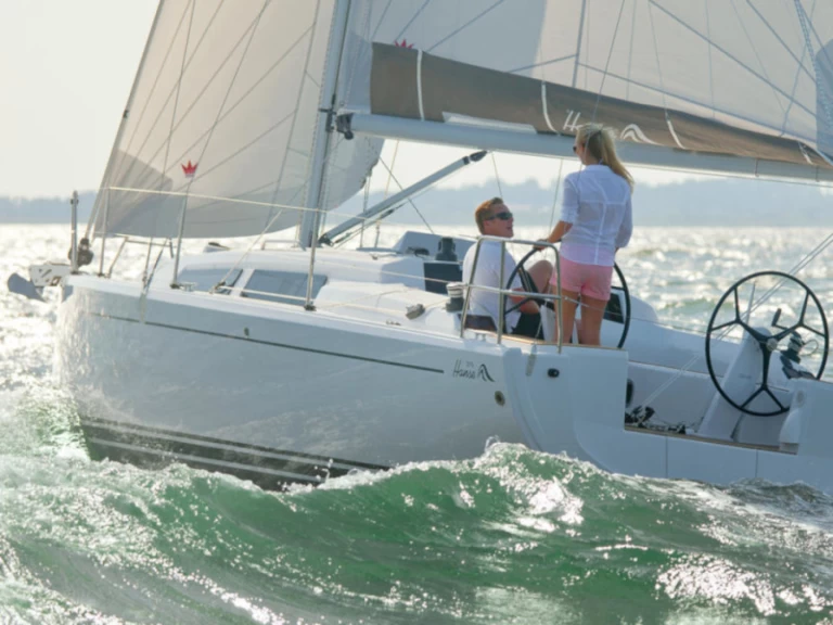 Yacht charter Altefähr billig Hanse 315