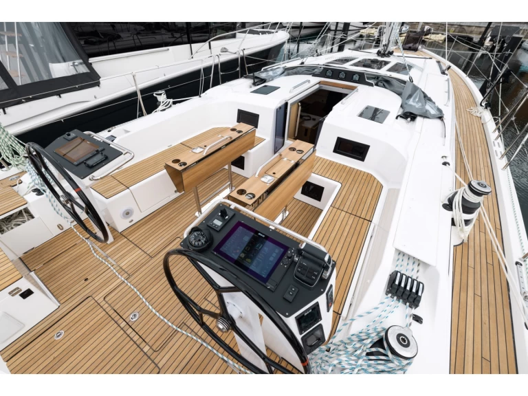 Hyr en Bavaria Bavaria C46 Novi Vinodolski 