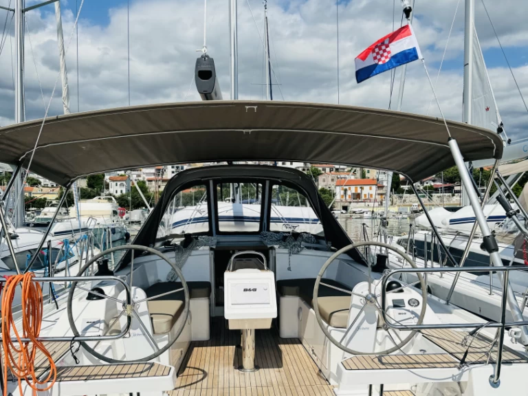 Yacht charter Novi Vinodolski billig Bavaria C38
