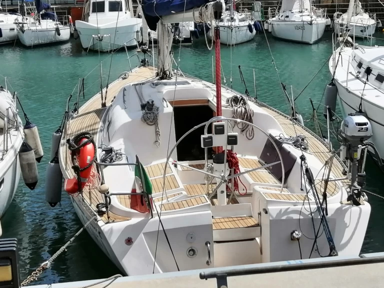 Båtuthyrning Elan Elan 40 i Genova på Samboat 
