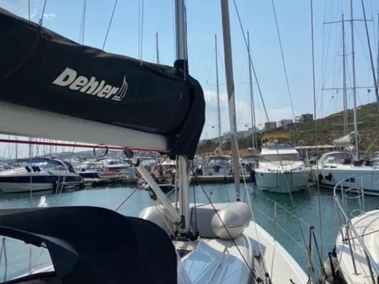 Dehler Dehler 38 SQ charter bareboat eller skeppad i Lavrio