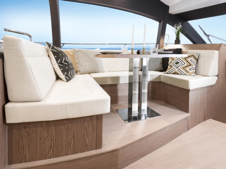 Yacht charter Pula  billig Sealine F430