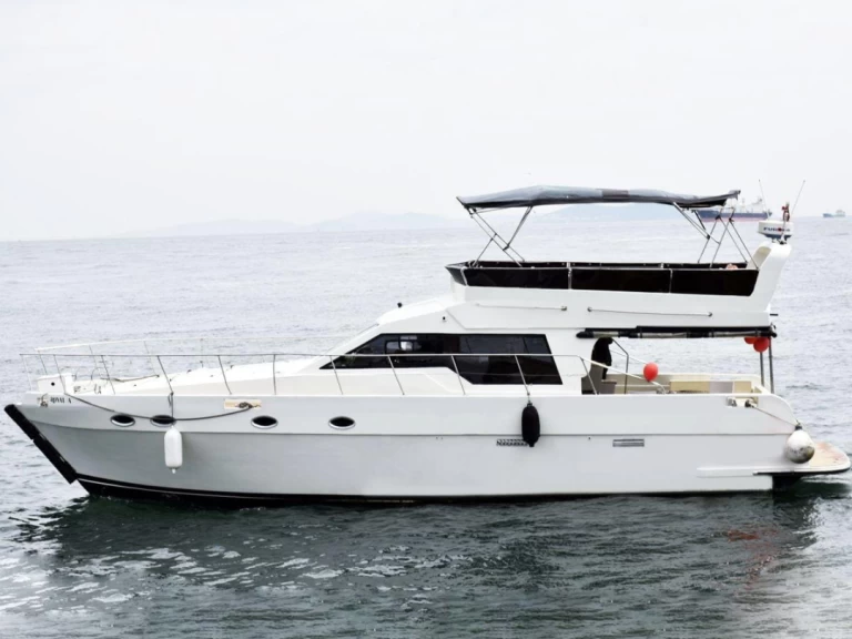 Lyx yacht för uthyrning Eminönü till det bästa priset 