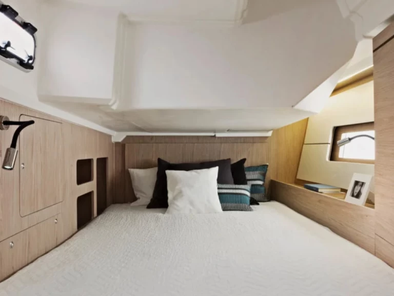 Uthyrning Segelbåt  Bénéteau med en båtlicens 