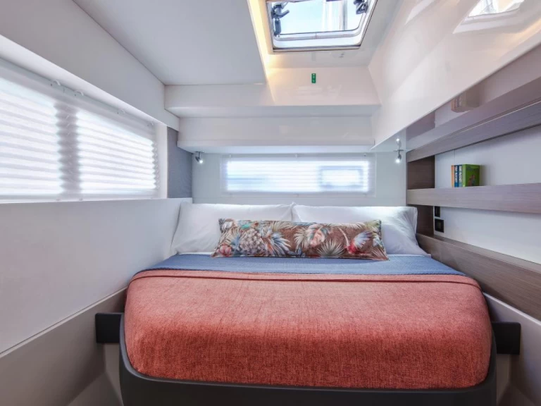 Yacht charter Road Town billig Leopard 42