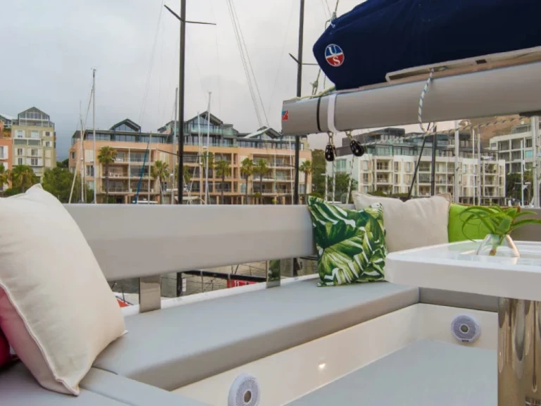 Yacht charter Road Town billig Leopard 45