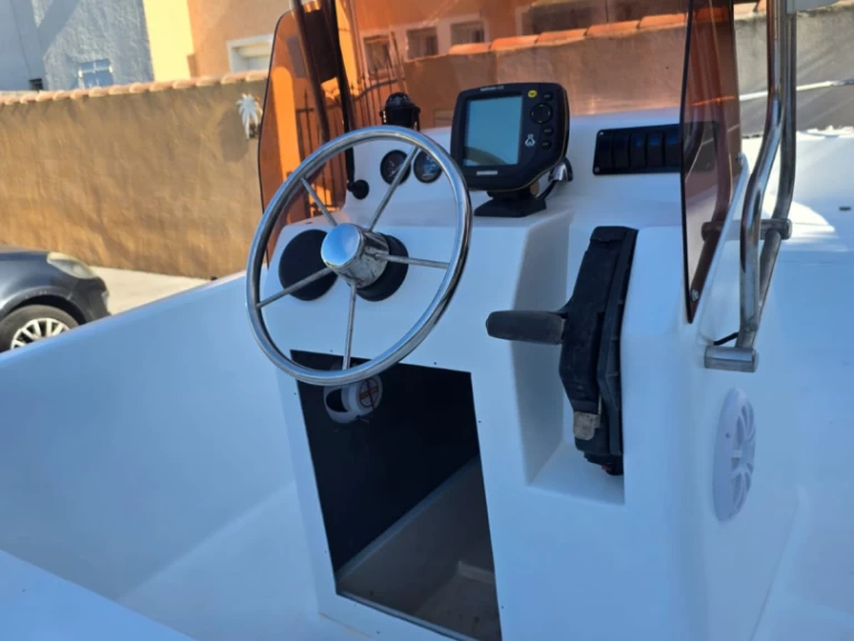 Båtuthyrning T.a mare monella 505 i Le Brusc på Samboat 
