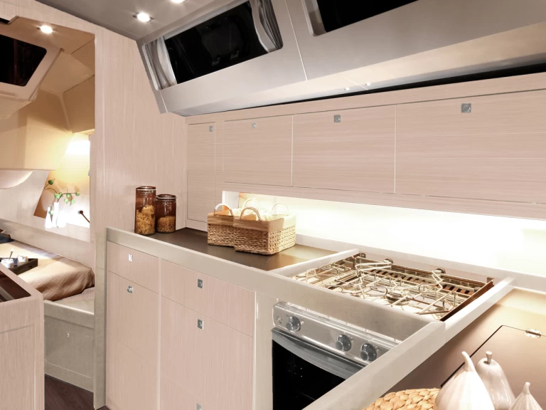 Segelbåt  för uthyrning Furnari till det bästa priset 