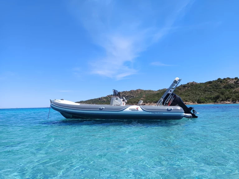 RIB för uthyrning Bonifacio till det bästa priset 