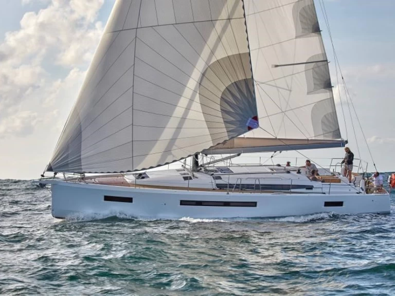 Yacht charter Cannigione billig Sun Odyssey 490