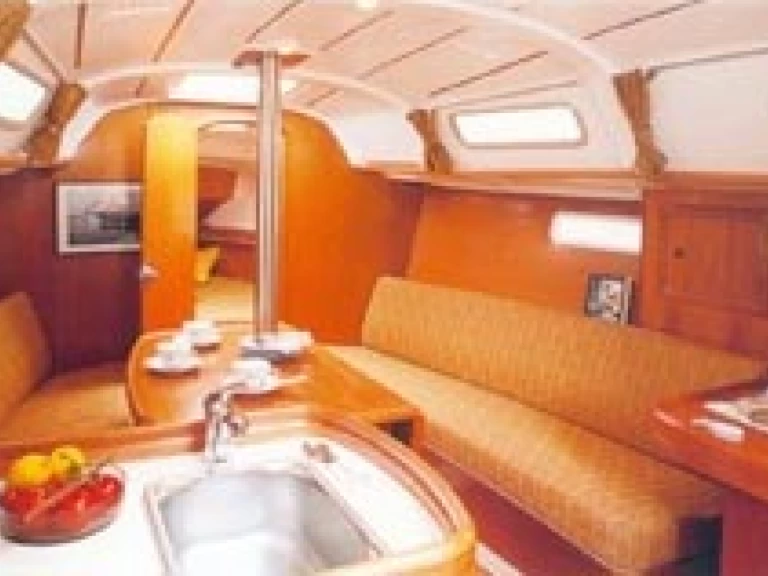 Segelbåt  för uthyrning Procida till det bästa priset 