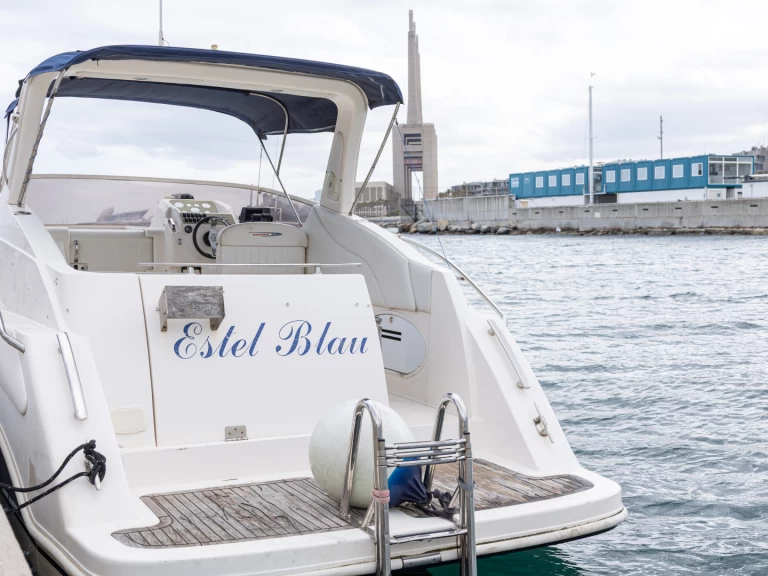Mano Marine Mano Marine 26.50 charter bareboat eller skeppad i Badalona