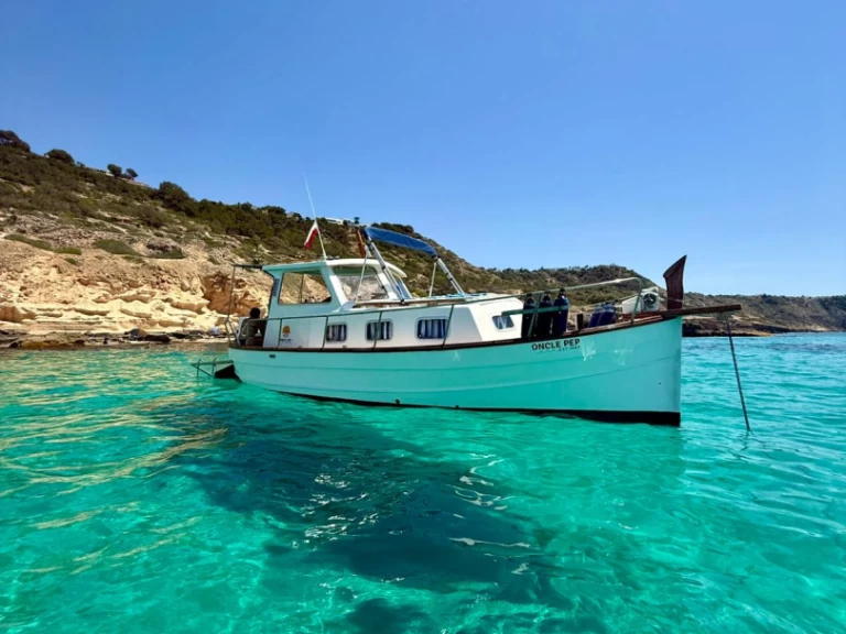Yacht charter Palma de Mallorca billig Conquisrtador 43