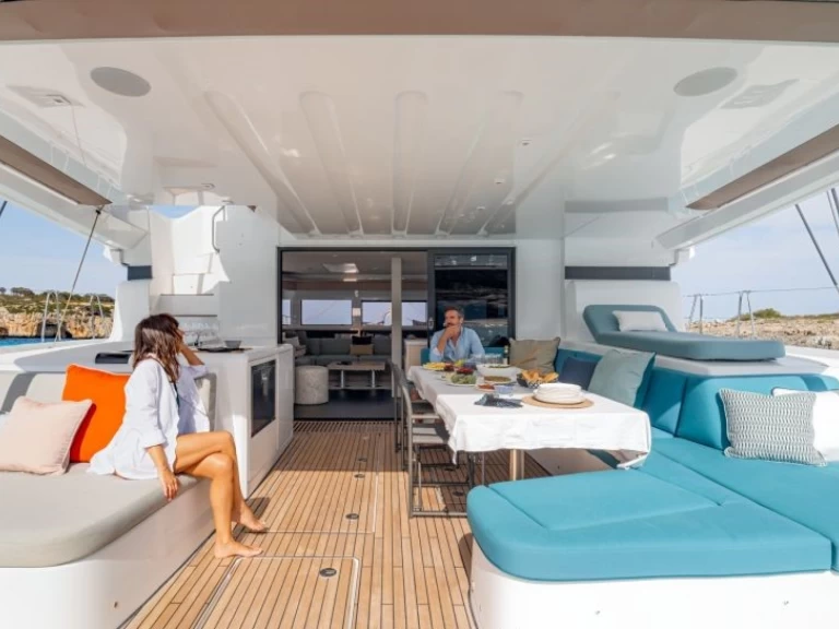 Uthyrning Katamaran  Lagoon med en båtlicens 