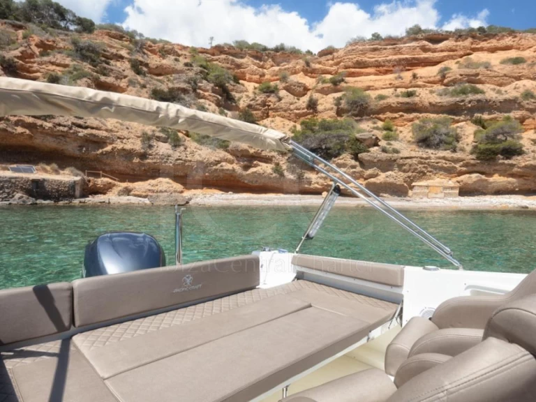 Yacht charter Empuriabrava billig Pacific Craft 750 Open