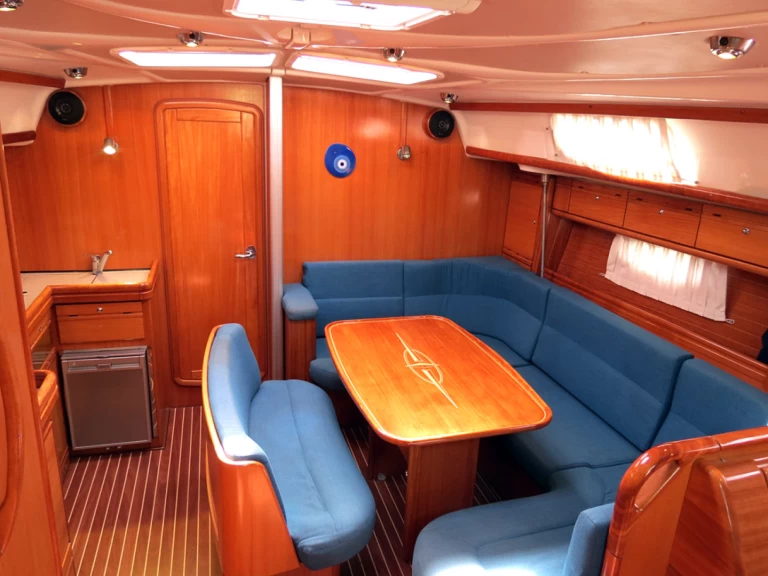 Yacht charter Lavrio billig Bavaria 42 Cruiser