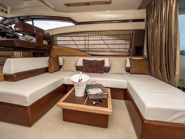 Hyr en Azimut Azimut 47 Fly Šibenik  