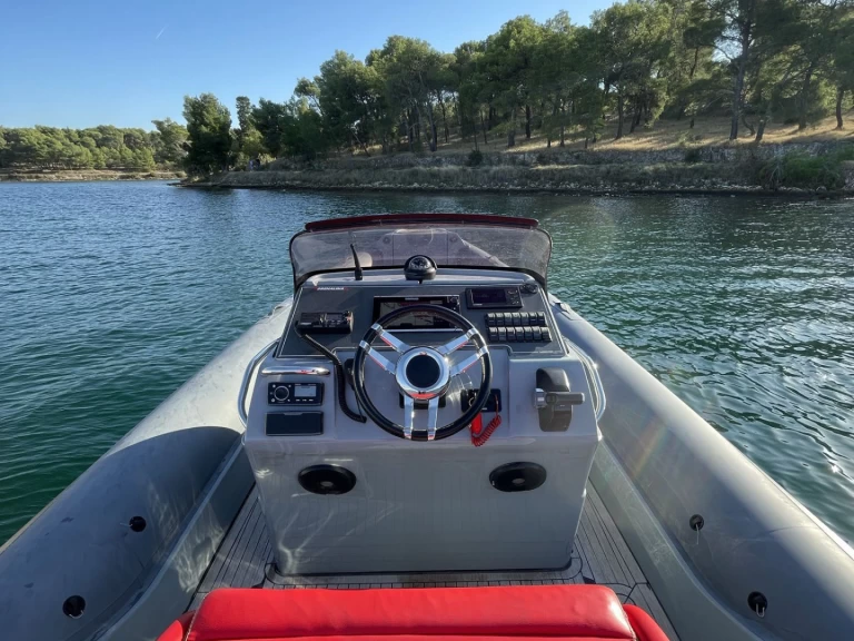 Båtuthyrning Lomac Lomac 750 i Šibenik  på Samboat 