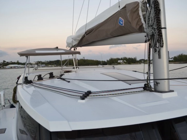 Båtuthyrning Fountaine Pajot Lucia 40 i Road Town på Samboat 