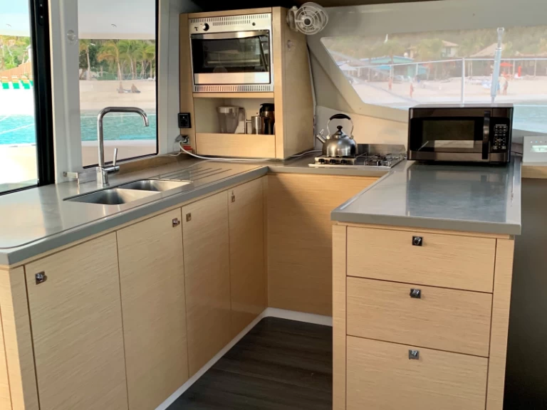 Uthyrning Road Town - Fountaine Pajot Fountaine Pajot Helia 44 av Samboat 