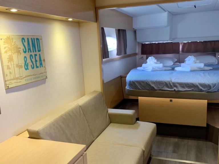 Hyr en Fountaine Pajot Fountaine Pajot Helia 44 Road Town 