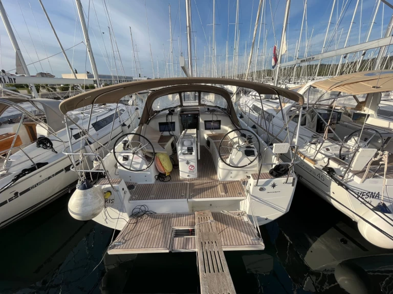 Hyr en Jeanneau Sun Odyssey 410 Sukošan 
