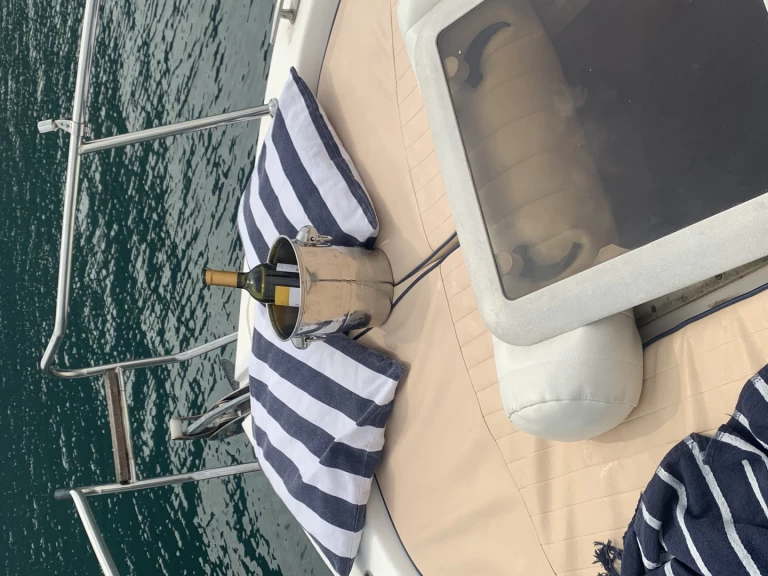 Hyra Motorbåt  med eller utan skeppare Italmar Lecco 