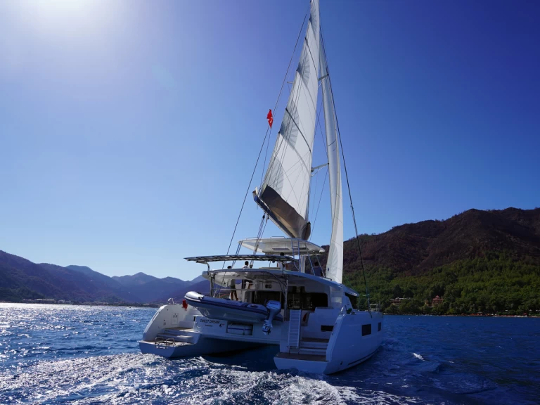 Hyra Katamaran  med eller utan skeppare Lagoon Marmaris 