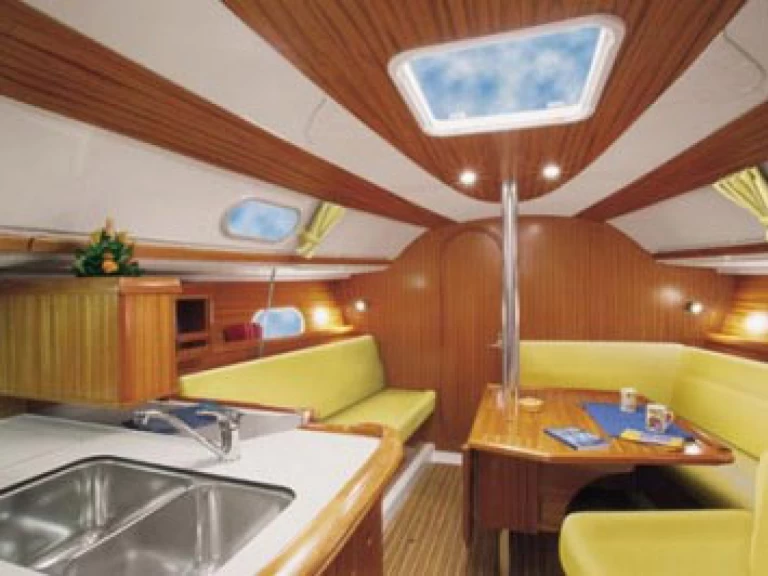 Segelbåt  för uthyrning Alimos till det bästa priset 