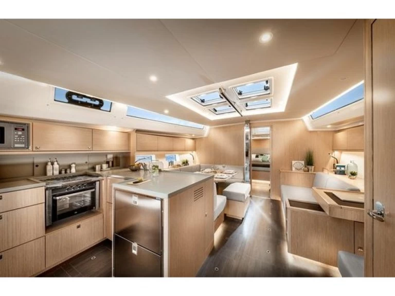 Yacht charter Primošten  billig Bavaria C50 Style