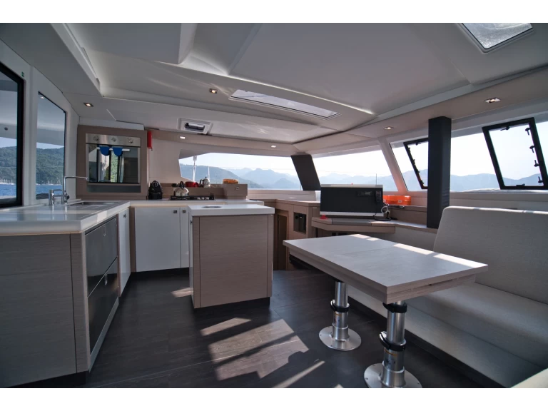 Uthyrning Katamaran  i Marmaris - Fountaine Pajot Saona 47