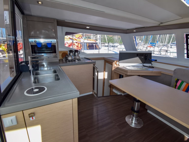 Uthyrning Marmaris - Fountaine Pajot Lucia 40 av Samboat 