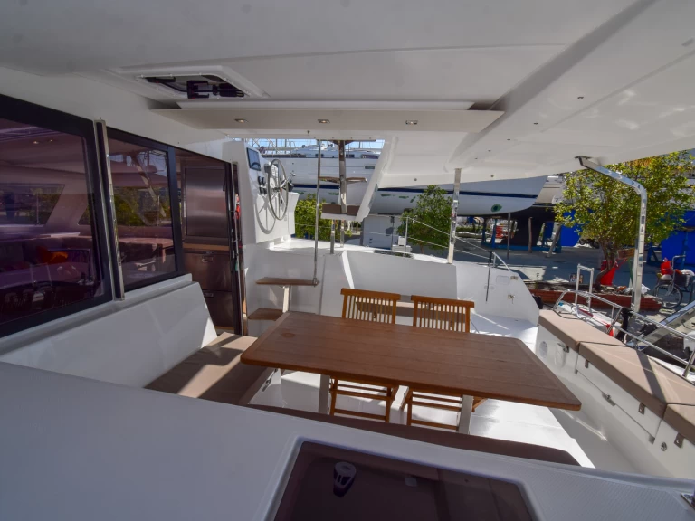 Yacht charter Marmaris billig Lucia 40