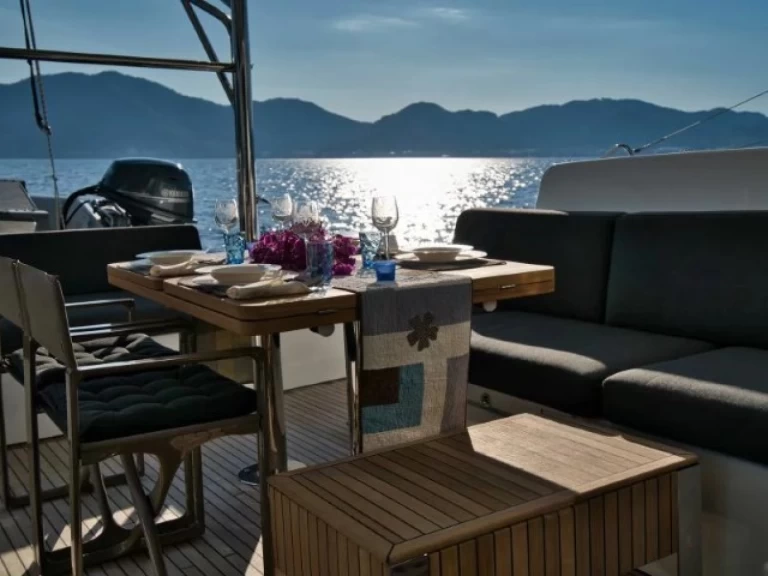 Uthyrning Katamaran  Lagoon med en båtlicens 