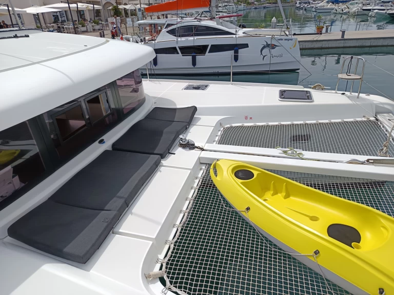 Uthyrning Capo d'Orlando - Lagoon Lagoon 42 av Samboat 