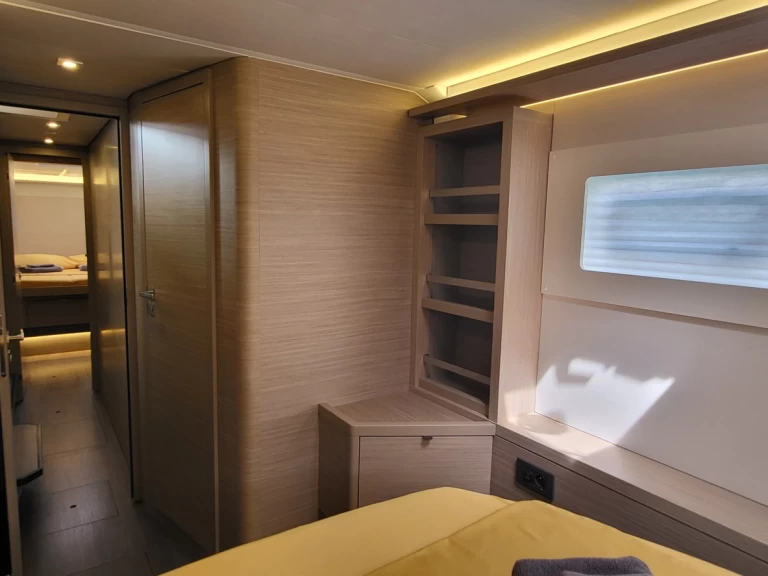 Uthyrning Katamaran  Lagoon med en båtlicens 