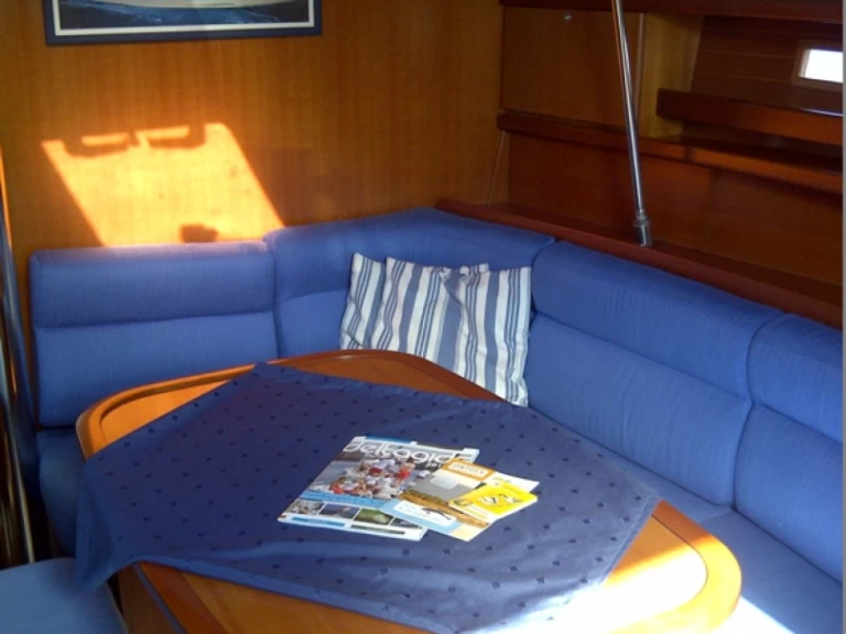 Dufour Dufour 365 Grand Large charter bareboat eller skeppad i Yerseke