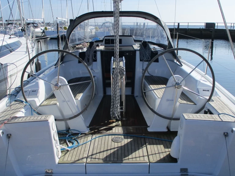 Hyr en Hanse Hanse 315 Altefähr 