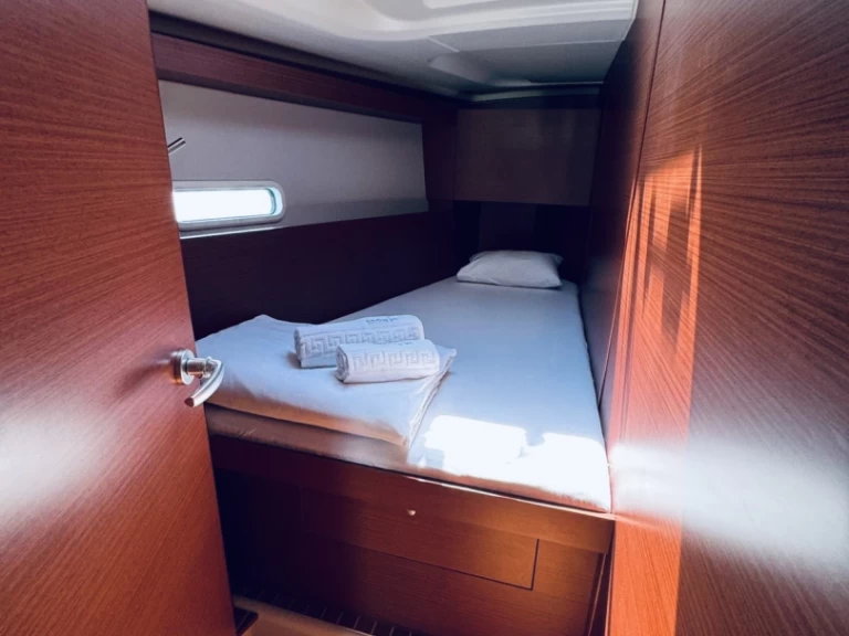 Yacht charter Novi Vinodolski billig Hanse 458