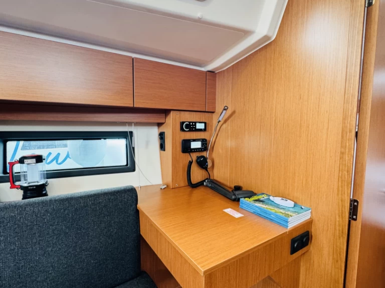 Yacht charter Novi Vinodolski billig Bavaria C38
