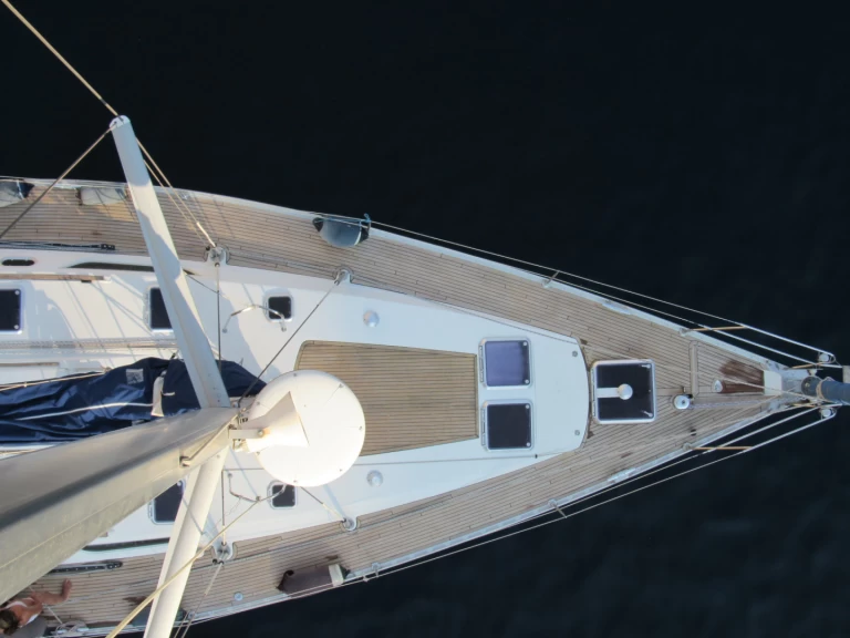 Hyr en Jeanneau Sun Odyssey 52.2 Lipari 