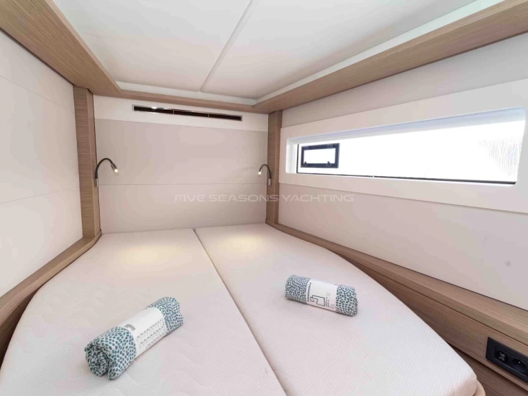 Lagoon Lagoon 46 charter bareboat eller skeppad i Le Marin