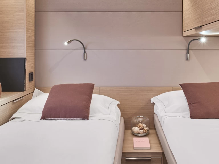 Katamaran  för uthyrning Capo d'Orlando till det bästa priset 