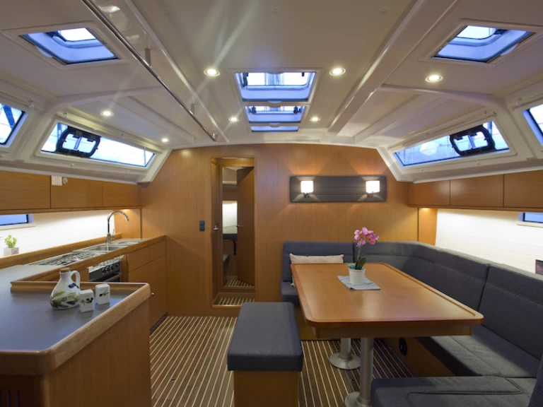 Hyr en Bavaria Cruiser 46 Šibenik  