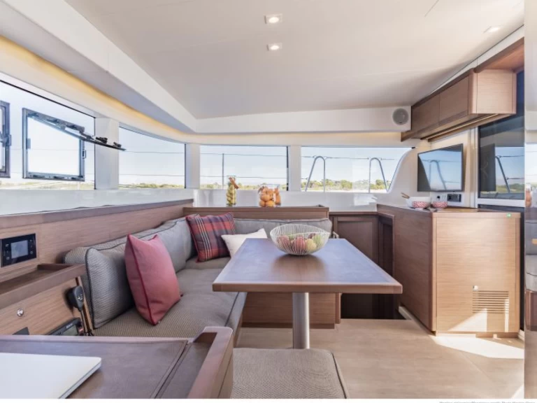 Katamaran  för uthyrning La Spezia till det bästa priset 