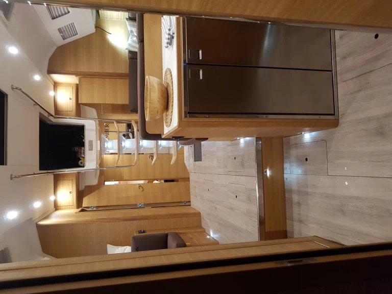 Hyr en Elan Impression 50.1 Pirovac 