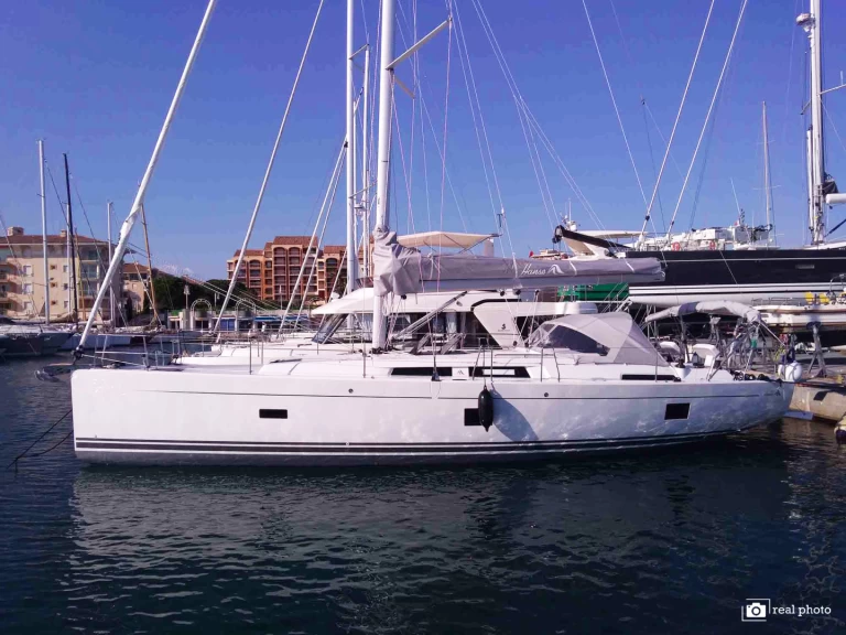 Yacht charter Puntone billig Hanse 458