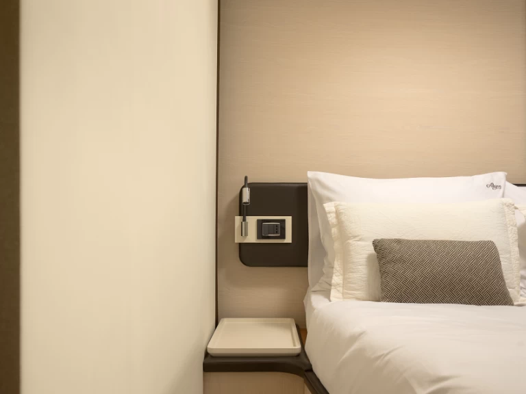 Yacht charter Skradin billig Azimut 72