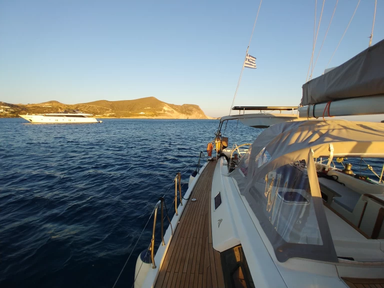 Uthyrning Segelbåt  Hanse med en båtlicens 