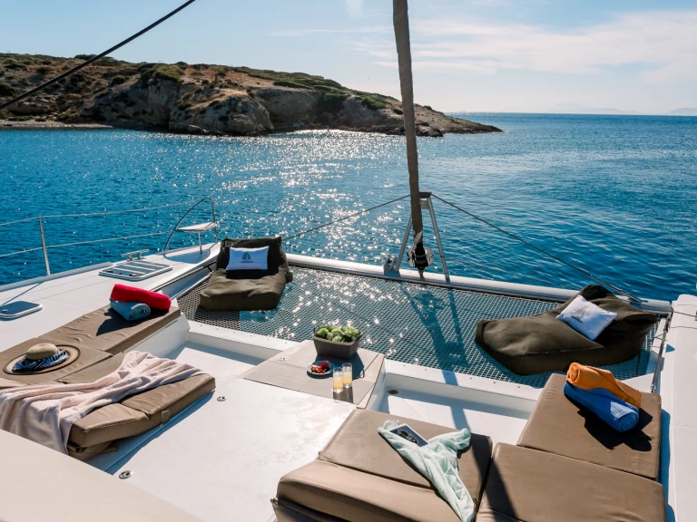 Uthyrning Katamaran  Fountaine Pajot med en båtlicens 